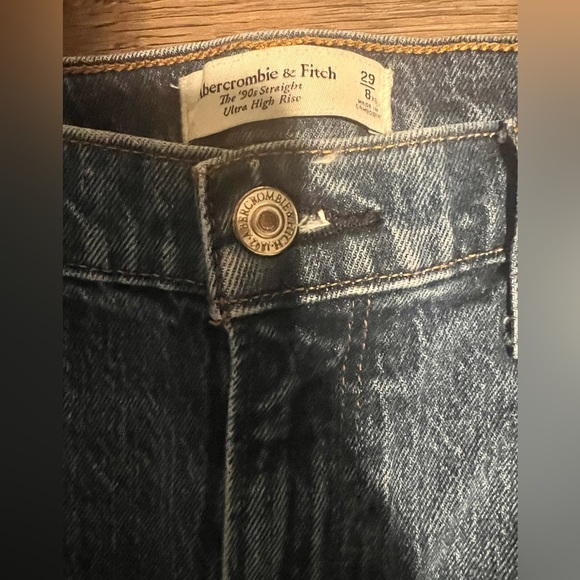 Abercrombie & Fitch Curve Love 90’s Straight Ultra High Rise Jean Size 8xs/29 - Picture 2 of 4